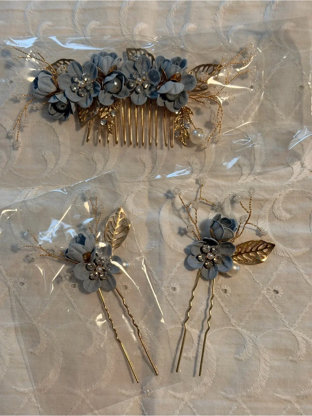 Gold-Tone Blue Floral Hair Comb with Matching Pins